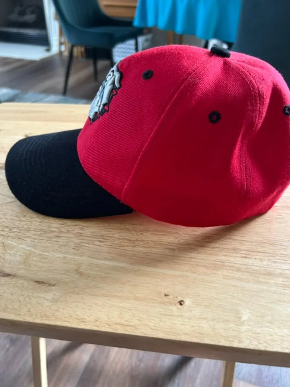 Gonzage Bulldogs Baseball Cap with Velcro band